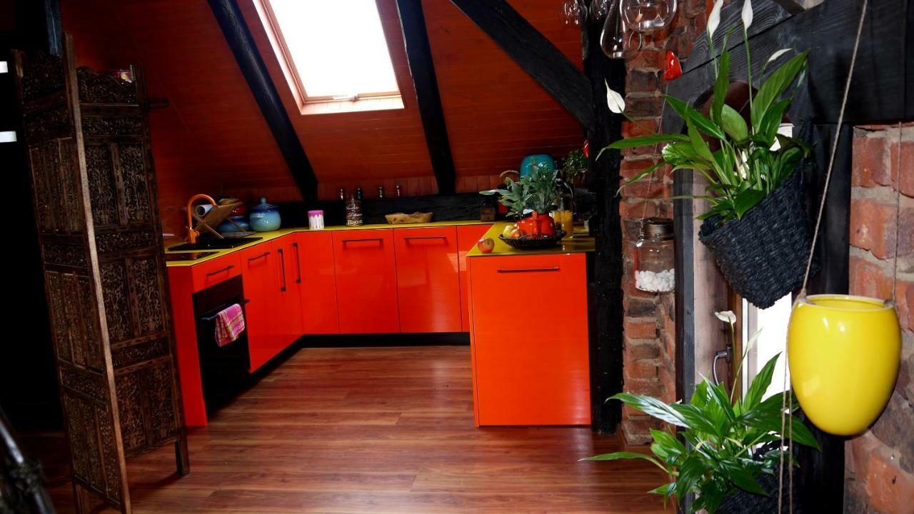 Apartamento Old Attic House Polakowice Exterior foto