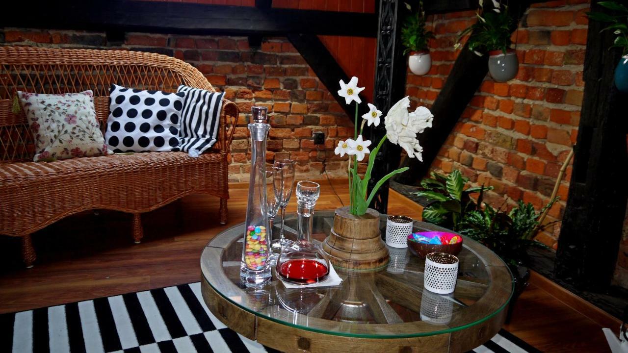 Apartamento Old Attic House Polakowice Exterior foto